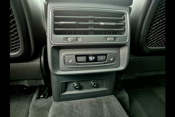 Audi Q7 60 TFSI e quattro Competition . Head-up . Sportstoelen. Panodak