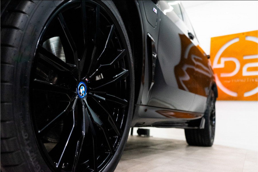 BMW X5 xDrive50e M-Sport 489PK | Bodykit | SkyLounge | Harman/Kardon | Individual | Drive Pro | VOL! 12 MND Garantie