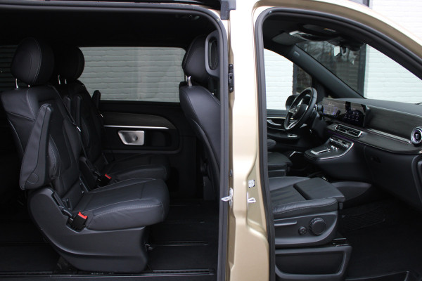 Mercedes-Benz Eqv 300 L2 / AMG / New Model / Luchtvering / 7-Persoons / Burmester / Vol Opties / NIEUWSTAAT