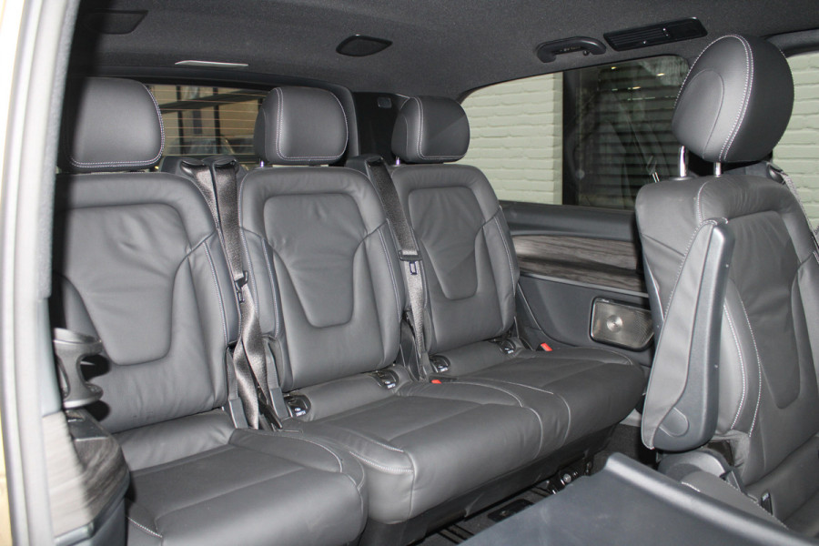 Mercedes-Benz Eqv 300 L2 / AMG / New Model / Luchtvering / 7-Persoons / Burmester / Vol Opties / NIEUWSTAAT