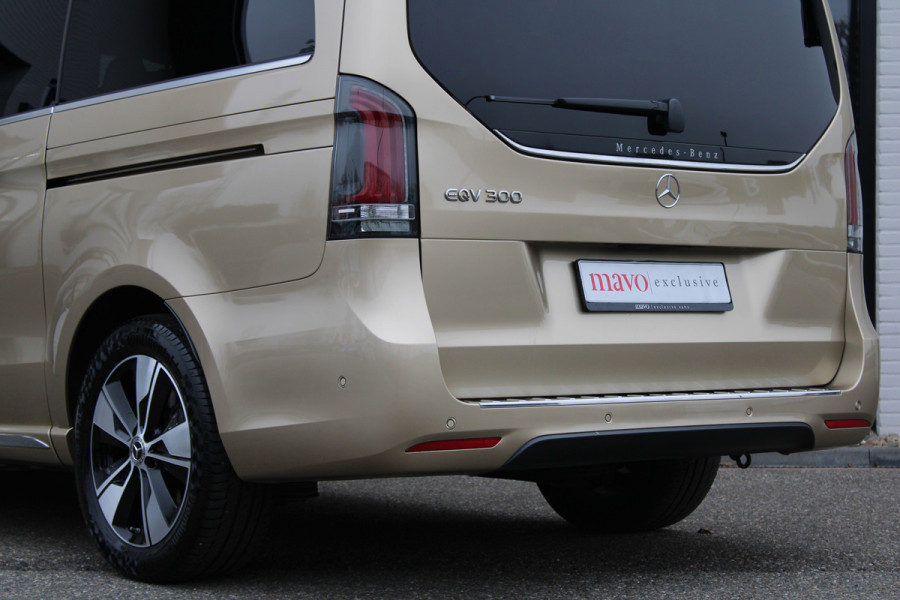 Mercedes-Benz Eqv 300 L2 / AMG / New Model / Luchtvering / 7-Persoons / Burmester / Vol Opties / NIEUWSTAAT
