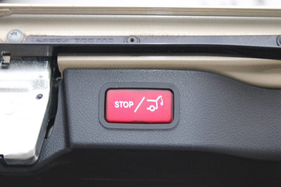 Mercedes-Benz Eqv 300 L2 / AMG / New Model / Luchtvering / 7-Persoons / Burmester / Vol Opties / NIEUWSTAAT