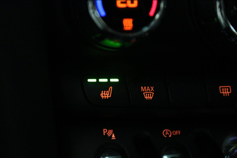 MINI Mini 2.0 Cooper S JCW uitgevoerd/NAP/PANO/HUD/H-K/CARPLAY/STOELVER/VOL