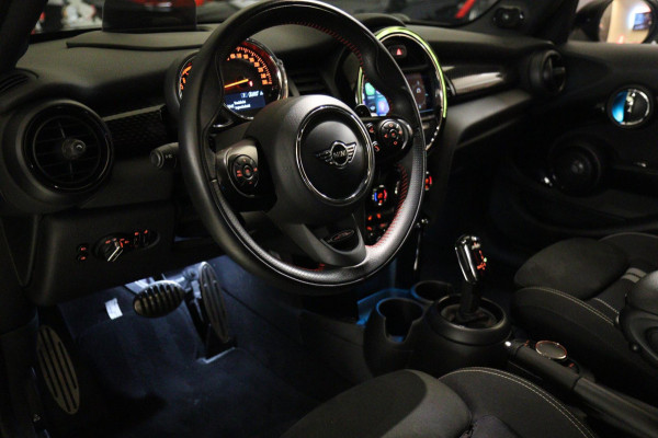 MINI Mini 2.0 Cooper S JCW uitgevoerd/NAP/PANO/HUD/H-K/CARPLAY/STOELVER/VOL