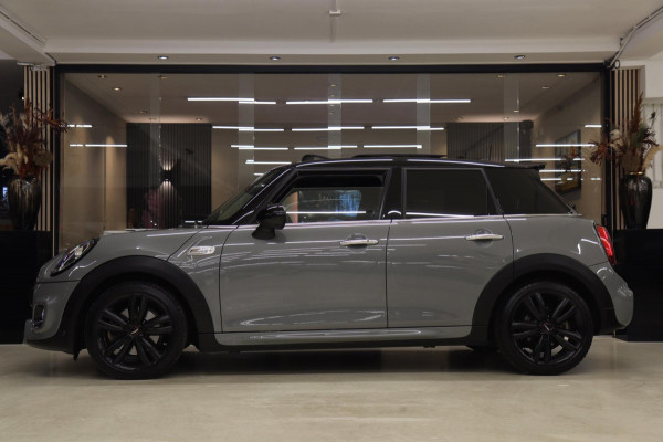 MINI Mini 2.0 Cooper S JCW uitgevoerd/NAP/PANO/HUD/H-K/CARPLAY/STOELVER/VOL