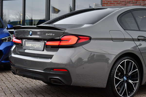 BMW 5 Serie 545e xDrive M-Sport Berninagrau ACC HiFi 20inch Shadow