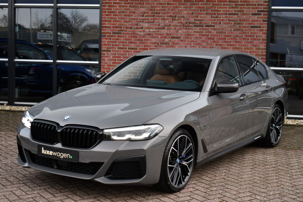 BMW 5 Serie 545e xDrive M-Sport Berninagrau ACC HiFi 20inch Shadow