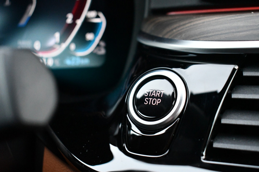 BMW 5 Serie 545e xDrive M-Sport Berninagrau ACC HiFi 20inch Shadow