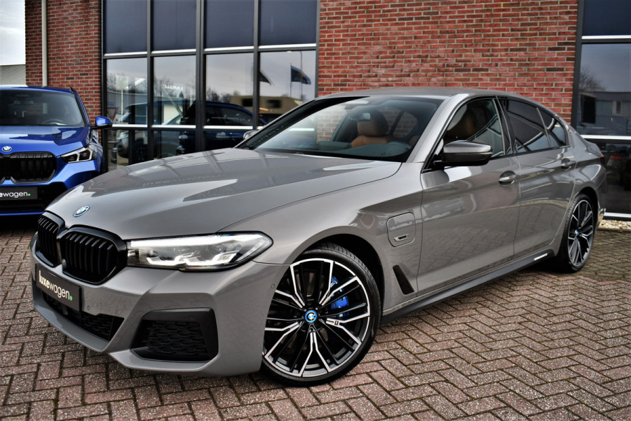 BMW 5 Serie 545e xDrive M-Sport Berninagrau ACC HiFi 20inch Shadow