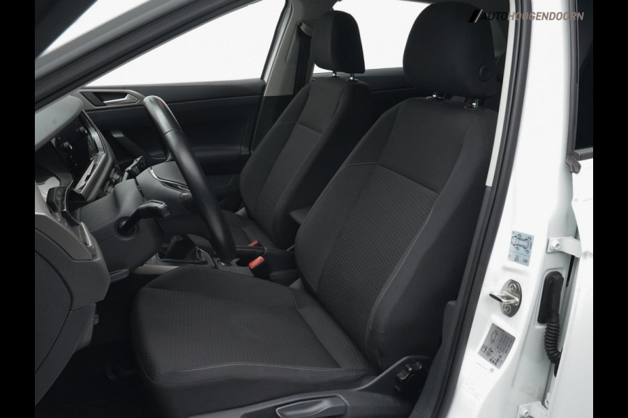 Volkswagen Polo 1.0 TSI Comfortline Sport (LED,APPLE CARPLAY,ADAPTIVE CRUISE,LM-VELGEN,NIEUWE APK,SPORSTOELEN,AIRCO,TOPCONDITIE)