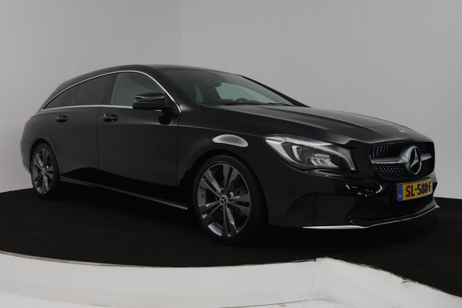 Mercedes-Benz CLA-Klasse Shooting Brake 180 Business Solution (TREKHAAK, STOELVERWARMING, ACHTERUITRIJCAMERA, PARKEERSENSOREN)