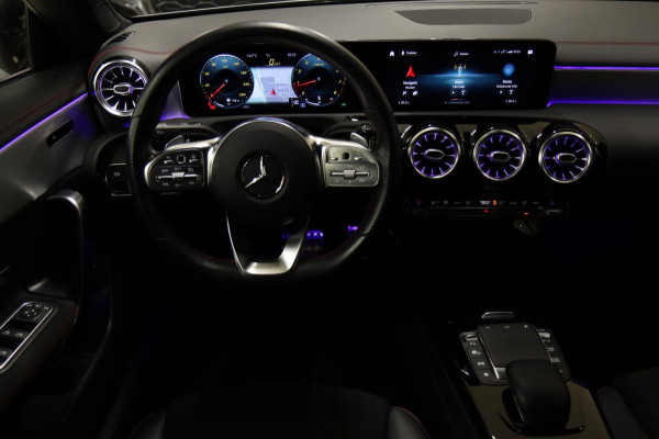 Mercedes-Benz CLA-Klasse 200 Business Solution AMG NAP/PANO/CAM/KEYLESS/LANEASSIST/VOL