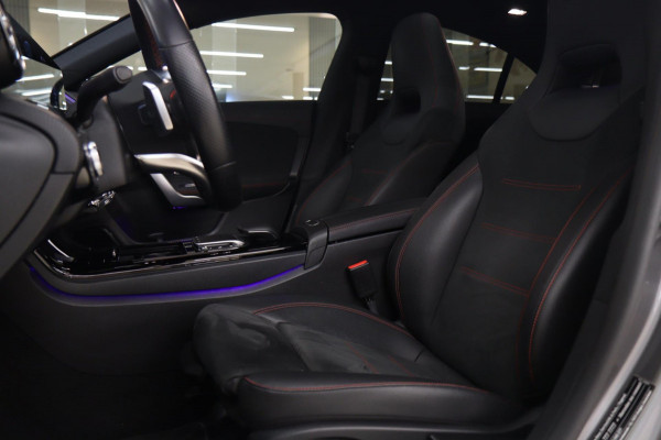 Mercedes-Benz CLA-Klasse 200 Business Solution AMG NAP/PANO/CAM/KEYLESS/LANEASSIST/VOL