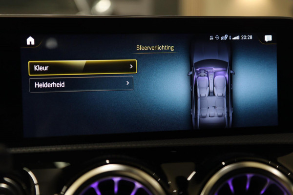 Mercedes-Benz CLA-Klasse 200 Business Solution AMG NAP/PANO/CAM/KEYLESS/LANEASSIST/VOL