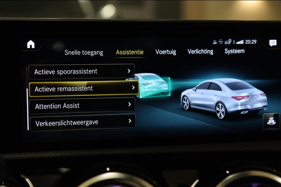 Mercedes-Benz CLA-Klasse 200 Business Solution AMG NAP/PANO/CAM/KEYLESS/LANEASSIST/VOL