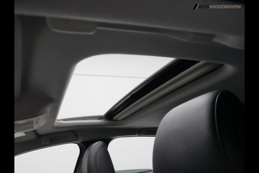 Mazda CX-30 2.0 e-SkyActiv-X M Hybrid Luxury (SCHUIFDAK,KEYLESS,360 CAMERA,ADAPTIVE CRUISE,TREKHAAK,DODEHOEK,BOSE,HEAD UP DISPLAY)