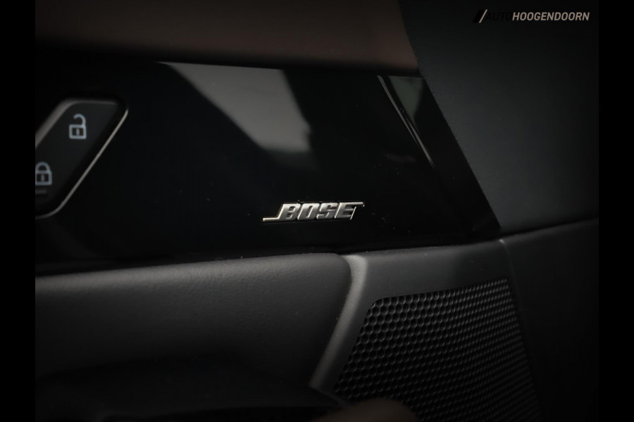 Mazda CX-30 2.0 e-SkyActiv-X M Hybrid Luxury (SCHUIFDAK,KEYLESS,360 CAMERA,ADAPTIVE CRUISE,TREKHAAK,DODEHOEK,BOSE,HEAD UP DISPLAY)