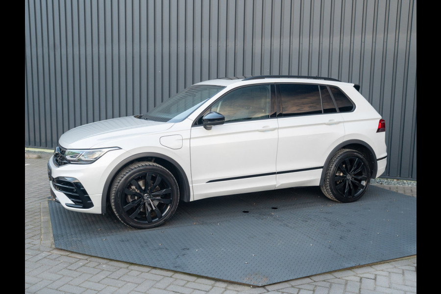 Volkswagen Tiguan 1.4 TSI eHybrid R-Line Business+ | 360 Camera | Panodak | 20'' | Keyless | Prijs Rijklaar!!