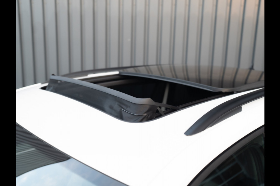 Volkswagen Tiguan 1.4 TSI eHybrid R-Line Business+ | 360 Camera | Panodak | 20'' | Keyless | Prijs Rijklaar!!