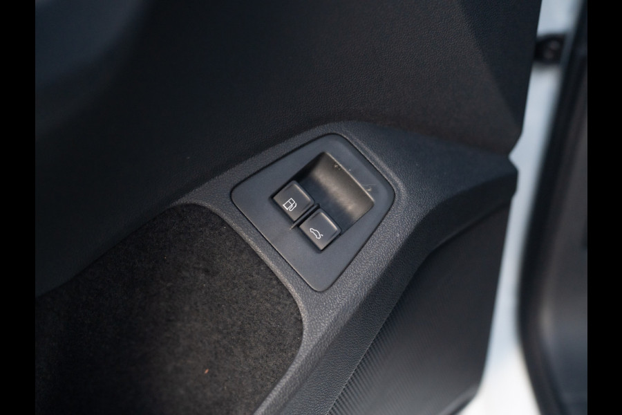 Volkswagen Tiguan 1.4 TSI eHybrid R-Line Business+ | 360 Camera | Panodak | 20'' | Keyless | Prijs Rijklaar!!