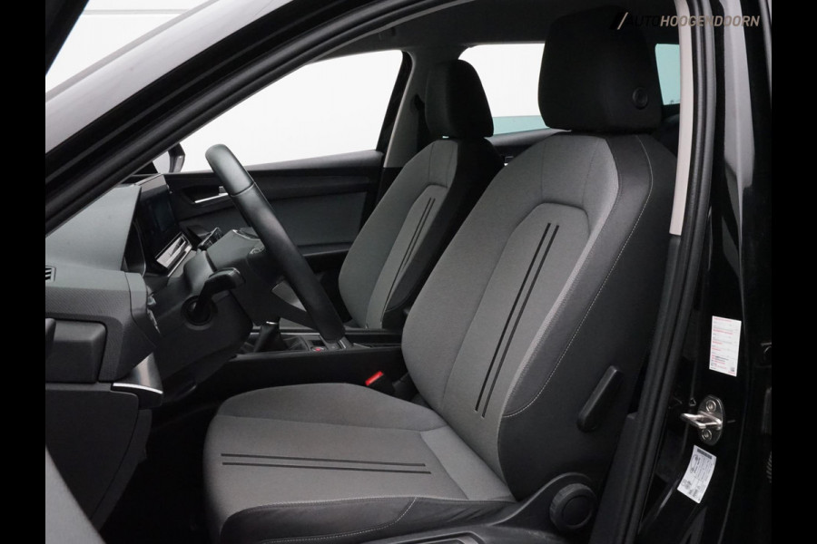 Seat Leon Sportstourer 1.0 TSI Style Business Intense Sport (APPLE CARPLAY,KEYLESS,LED,CAMERA.DIGITAAL DISPLAY,ADAPTIVE CRUISE)