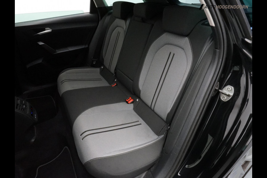 Seat Leon Sportstourer 1.0 TSI Style Business Intense Sport (APPLE CARPLAY,KEYLESS,LED,CAMERA.DIGITAAL DISPLAY,ADAPTIVE CRUISE)