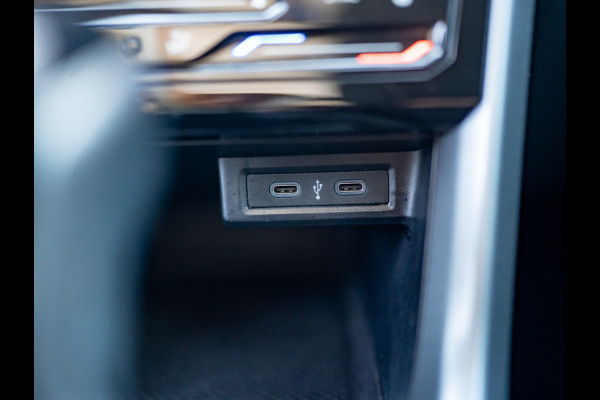 Volkswagen T-Cross 1.0 TSI 110Pk Style | Keyless | Camera | Navi | Apple Carplay/ Android Auto | Prijs Rijklaar!!