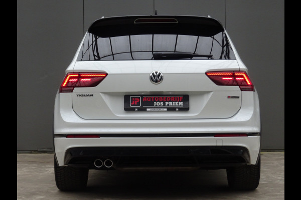 Volkswagen Tiguan 2.0 TSI 4Motion Highline Business R * CARPLAY * GOED ONDERH. !!