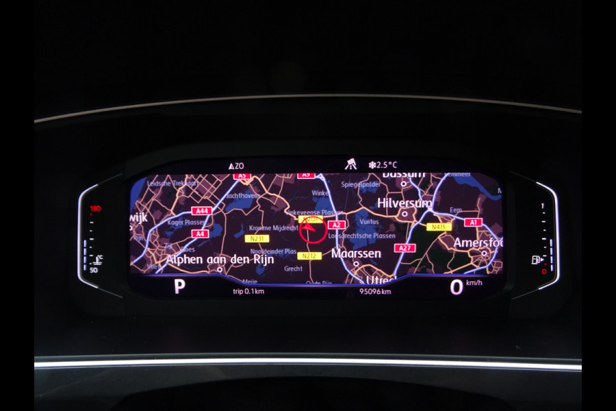 Volkswagen Tiguan 2.0 TSI 4Motion Highline Business R * CARPLAY * GOED ONDERH. !!