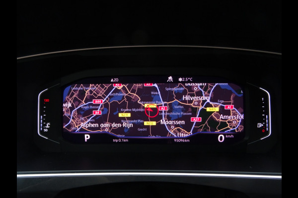 Volkswagen Tiguan 2.0 TSI 4Motion Highline Business R * CARPLAY * GOED ONDERH. !!