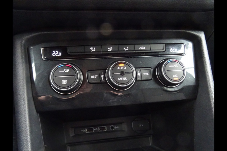 Volkswagen Tiguan 2.0 TSI 4Motion Highline Business R * CARPLAY * GOED ONDERH. !!