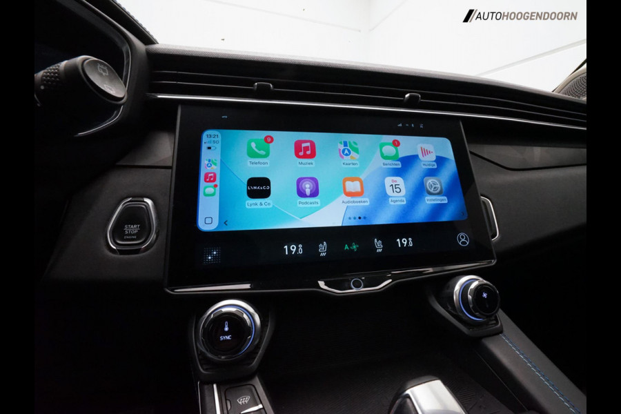 Lynk & Co 01 1.5 PHEV Luxe (PANORAMADAK,ADAPTIVE CRUISE,360 CAMERA,STOELVERWARMING,INFINITY SOUND,SFEERVERLICHTING,TOPCONDITIE)