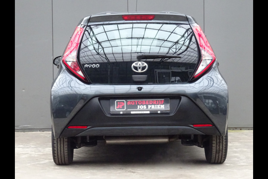 Toyota Aygo 1.0 VVT-i x-fun * BLUETOOTH * LED * GOED ONDERH. !!