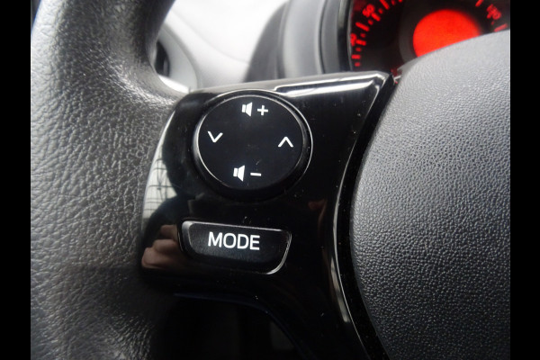 Toyota Aygo 1.0 VVT-i x-fun * BLUETOOTH * LED * GOED ONDERH. !!