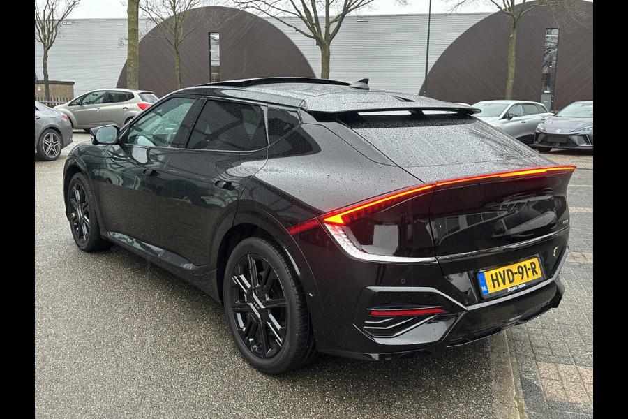 Kia Ev6 GT-Line AWD 84 kWh Facelift / Nieuw Model | Warmtepomp | Meridian Audio | Elektrisch Panoramadak | Afneembare Trekhaak | 360° Camera | Elektrische Stoelen met Geheugen | Stoel- & Stuurverwarming | Head-Up Display | Kia Garantie tot 2035 | Origineel NL-Auto | 1e Eigenaar / 7000KM!