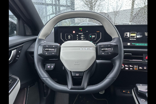 Kia Ev6 GT-Line AWD 84 kWh Facelift / Nieuw Model | Warmtepomp | Meridian Audio | Elektrisch Panoramadak | Afneembare Trekhaak | 360° Camera | Elektrische Stoelen met Geheugen | Stoel- & Stuurverwarming | Head-Up Display | Kia Garantie tot 2035 | Origineel NL-Auto | 1e Eigenaar / 7000KM!