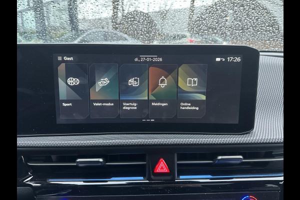 Kia Ev6 GT-Line AWD 84 kWh Facelift / Nieuw Model | Warmtepomp | Meridian Audio | Elektrisch Panoramadak | Afneembare Trekhaak | 360° Camera | Elektrische Stoelen met Geheugen | Stoel- & Stuurverwarming | Head-Up Display | Kia Garantie tot 2035 | Origineel NL-Auto | 1e Eigenaar / 7000KM!