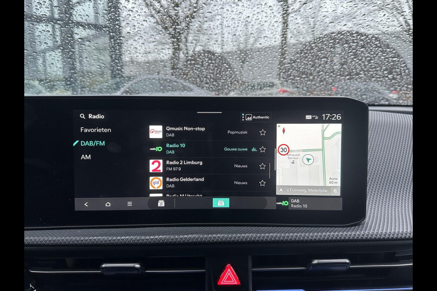 Kia Ev6 GT-Line AWD 84 kWh Facelift / Nieuw Model | Warmtepomp | Meridian Audio | Elektrisch Panoramadak | Afneembare Trekhaak | 360° Camera | Elektrische Stoelen met Geheugen | Stoel- & Stuurverwarming | Head-Up Display | Kia Garantie tot 2035 | Origineel NL-Auto | 1e Eigenaar / 7000KM!