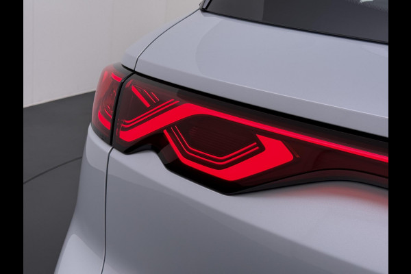 BYD ATTO 2 Boost 45 kWh DIRECT LEVERBAAR | Volledige BYD Fabrieksgarantie t/m 11-2030 of 150.000 km | Stoel & Stuurverwarming | Adaptieve Cruise | 360° Camera | Panoramadak | Dodehoekassistent | Origineel NL Auto