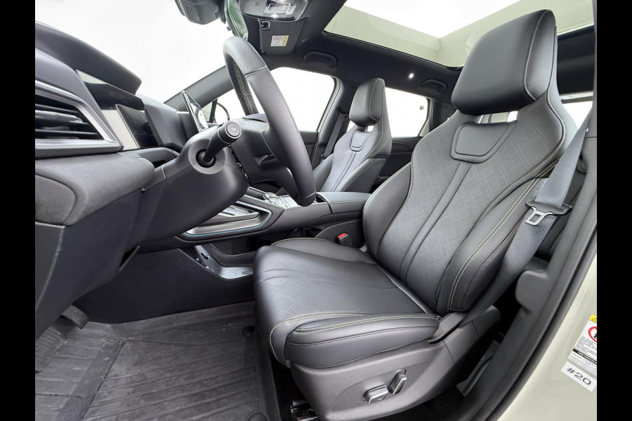 BYD ATTO 2 Boost 45 kWh DIRECT LEVERBAAR | Volledige BYD Fabrieksgarantie t/m 11-2030 of 150.000 km | Stoel & Stuurverwarming | Adaptieve Cruise | 360° Camera | Panoramadak | Dodehoekassistent | Origineel NL Auto