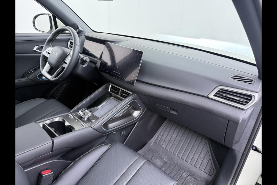 BYD ATTO 2 Boost 45 kWh DIRECT LEVERBAAR | Volledige BYD Fabrieksgarantie t/m 11-2030 of 150.000 km | Stoel & Stuurverwarming | Adaptieve Cruise | 360° Camera | Panoramadak | Dodehoekassistent | Origineel NL Auto