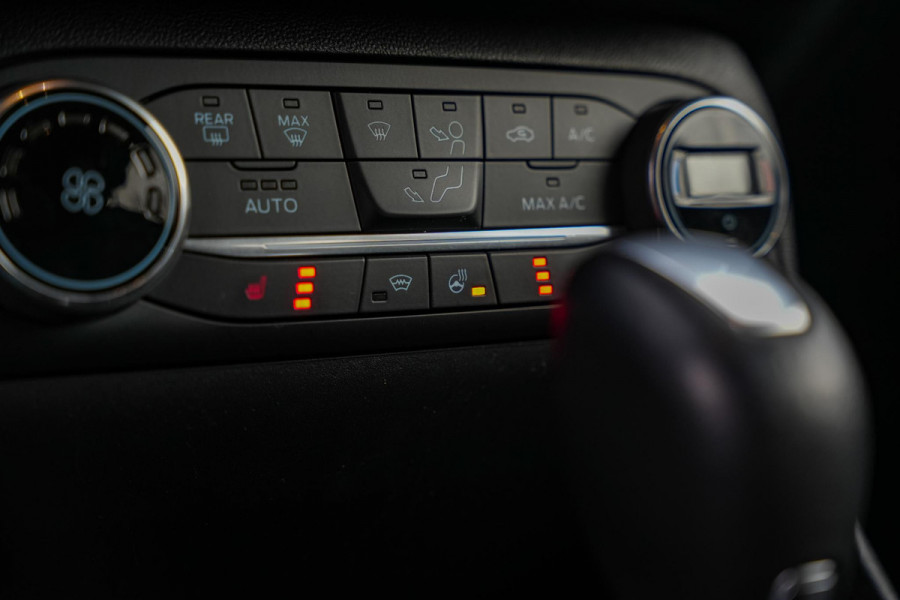 Ford Fiesta 1.0 EcoBoost Titanium Automaat B&O LED Stoel Stuurverw. Camera Navigatie DAB+