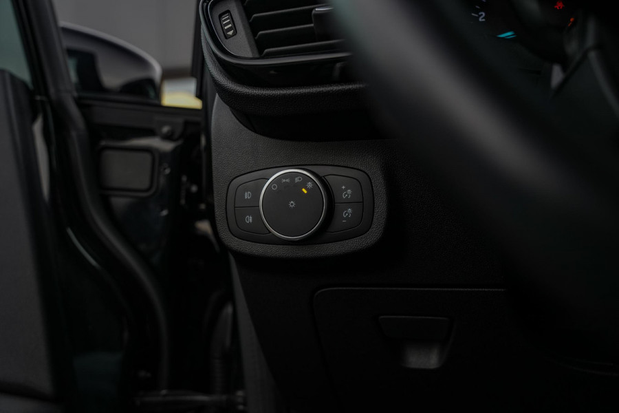 Ford Fiesta 1.0 EcoBoost Titanium Automaat B&O LED Stoel Stuurverw. Camera Navigatie DAB+