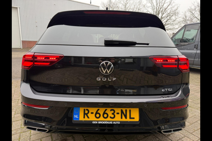 Volkswagen Golf 1.5 eTSI 2022 R-LINE DSG PANO ACC SIDE-ASSLEDER ALCANTARA