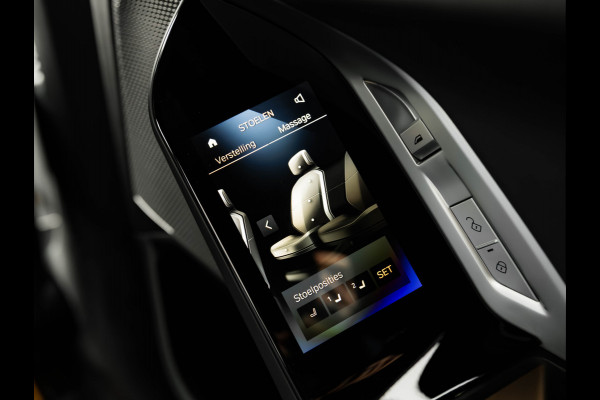 BMW i7 eDrive50 - M-Sport Pro - Skylounge - Stoelventilatie + Massage V+A - Individual Leder