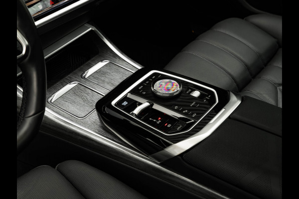 BMW i7 eDrive50 - M-Sport Pro - Skylounge - Stoelventilatie + Massage V+A - Individual Leder