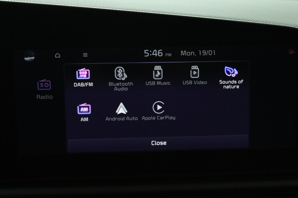 Kia Niro Launch Edition Apple Carplay/Android Auto - Cruise Control - Navigatie - Stoel/Stuur Verwarming - Stoel Verkoeling - Trekhaak - Fabrieksgarantie tot 09-2029