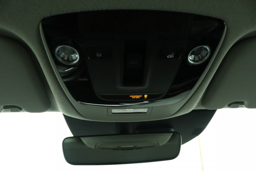 Kia Niro Launch Edition Apple Carplay/Android Auto - Cruise Control - Navigatie - Stoel/Stuur Verwarming - Stoel Verkoeling - Trekhaak - Fabrieksgarantie tot 09-2029