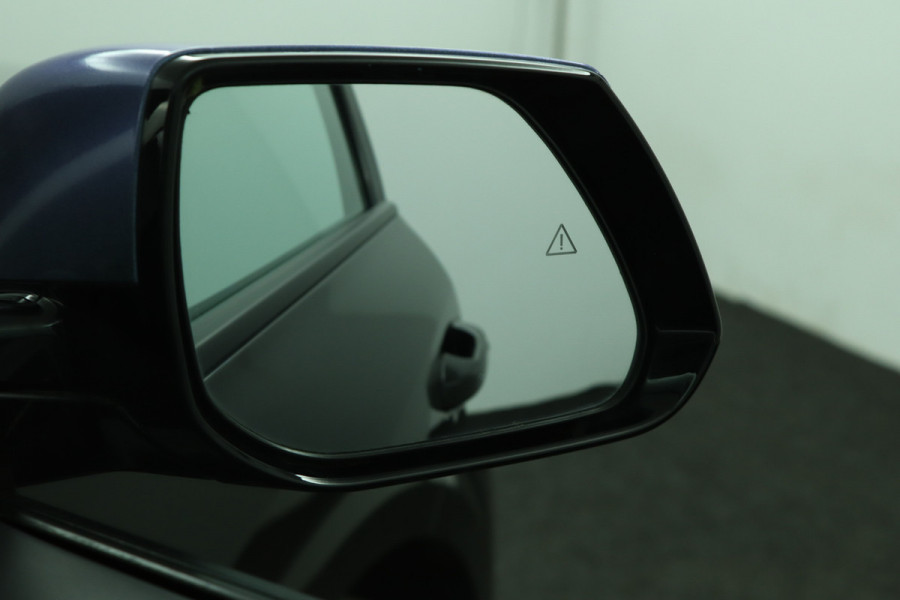 Kia Niro Launch Edition Apple Carplay/Android Auto - Cruise Control - Navigatie - Stoel/Stuur Verwarming - Stoel Verkoeling - Trekhaak - Fabrieksgarantie tot 09-2029