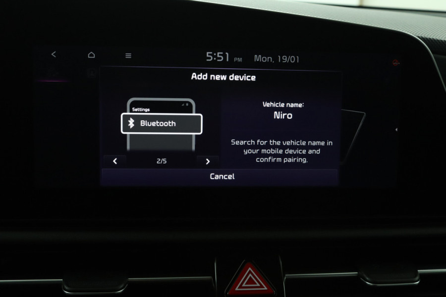 Kia Niro Launch Edition Apple Carplay/Android Auto - Cruise Control - Navigatie - Stoel/Stuur Verwarming - Stoel Verkoeling - Trekhaak - Fabrieksgarantie tot 09-2029
